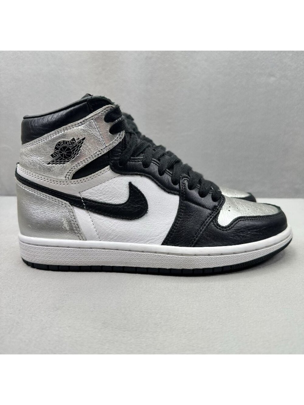 Womens Size 6 Nike Air Jordan 1 Retro High Silver Toe Shoes Metallic Sneakers